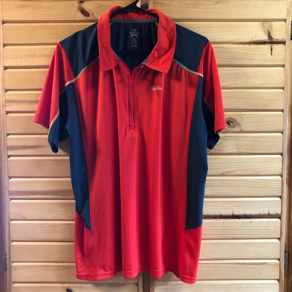 CABELA’S XPG PERFORMANCE GEAR SHORT SLEEVE POLO, 1/4 ZIP, RED AND BLUE, SIZE L